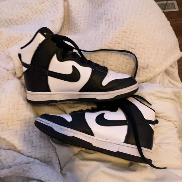 size 8 woman’s,size 6 kids nike high top panda dunks - Picture 1 of 3